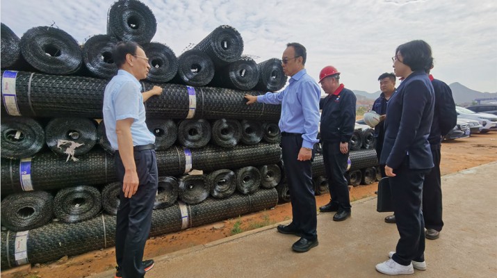 楊宇宏總經(jīng)理督查蘭州市政集團(tuán)承建項(xiàng)目